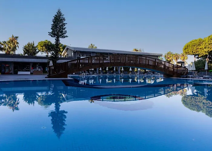 Senza Grand Santana Hotel
