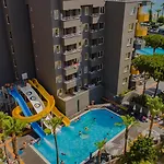 Hotel Senza Grand Santana